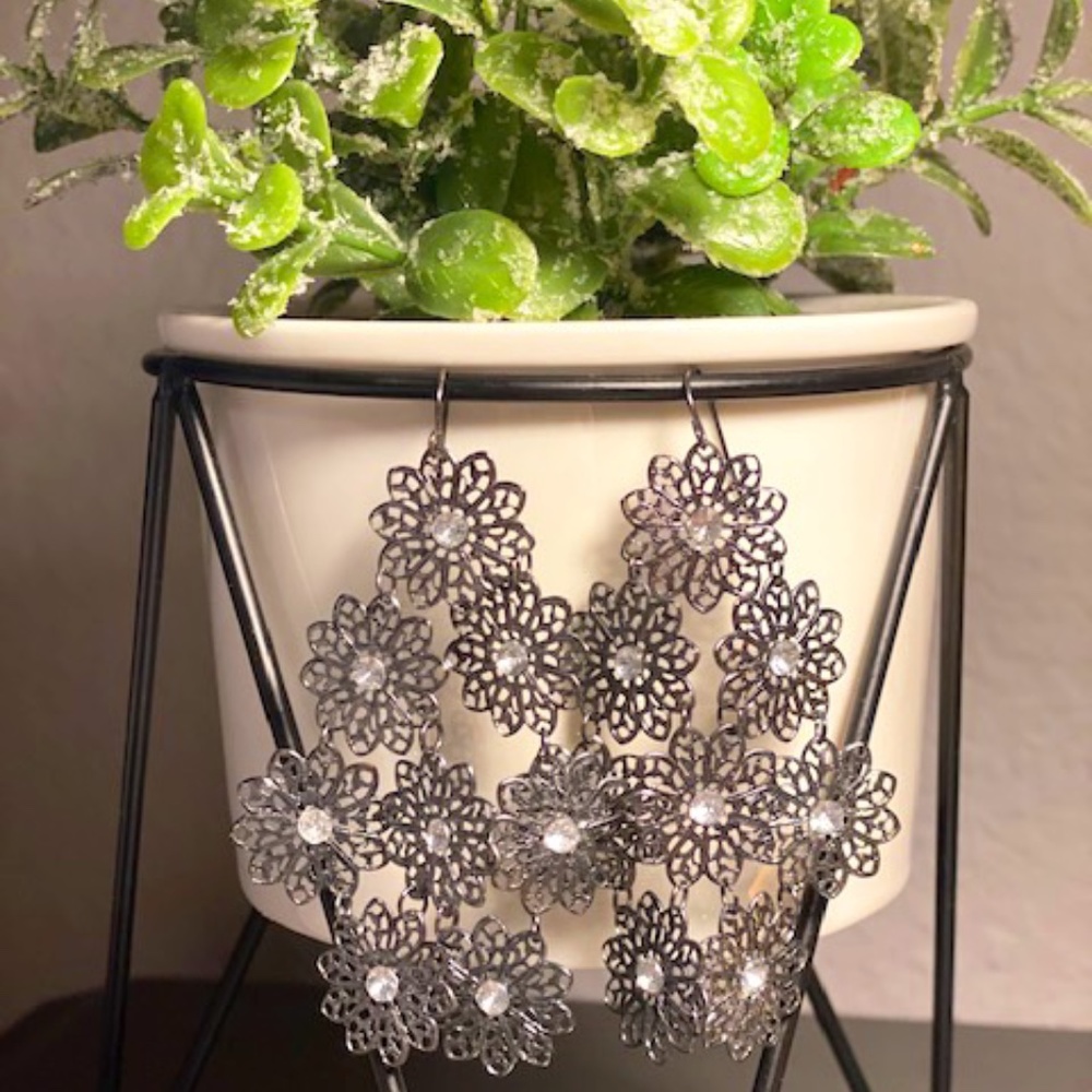 Silver Flower & Rhinestone Dangling Earrings